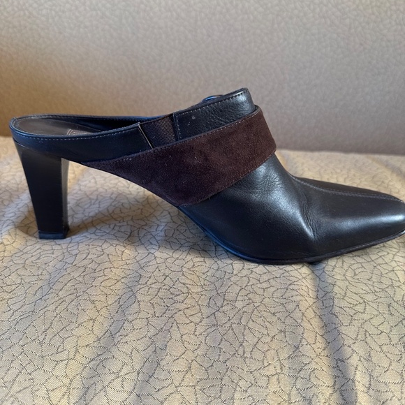 Brighton Rococo Brown Leather and Suede Mules With Tortoise Shell Trim - Picture 3 of 11